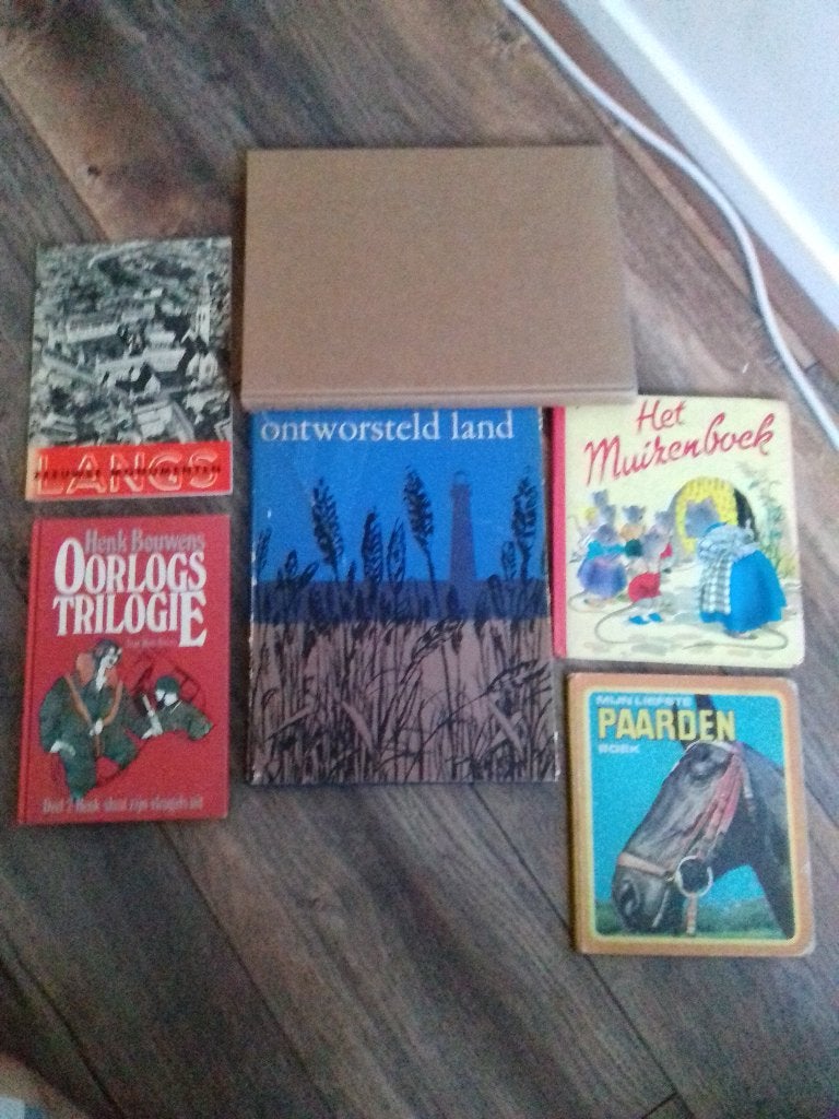 Oude geschiedenis boeken van o.a. Zeeland. Kinderboeken, etc, Ophalen of Verzenden, Gelezen, Geschiedenis en Politiek