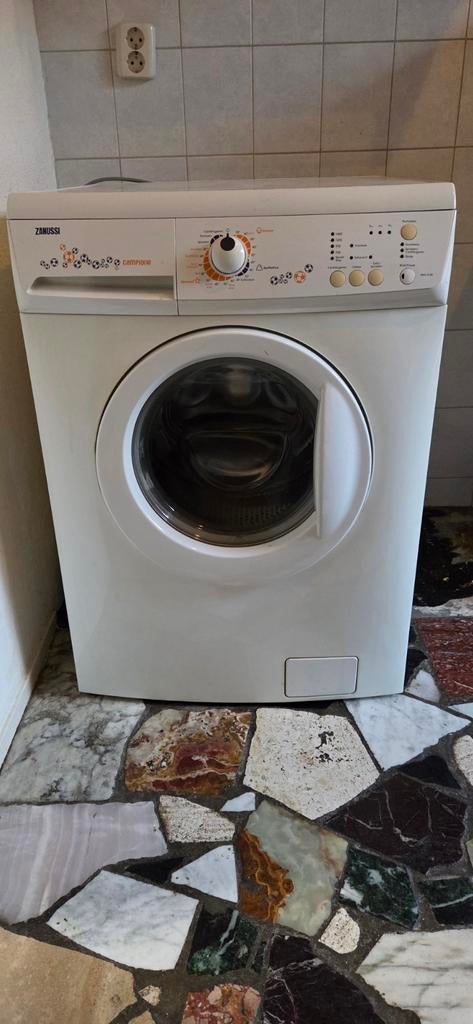 Zanussi wasmachine, Ophalen, 1200 tot 1600 toeren, 85 tot 90 cm