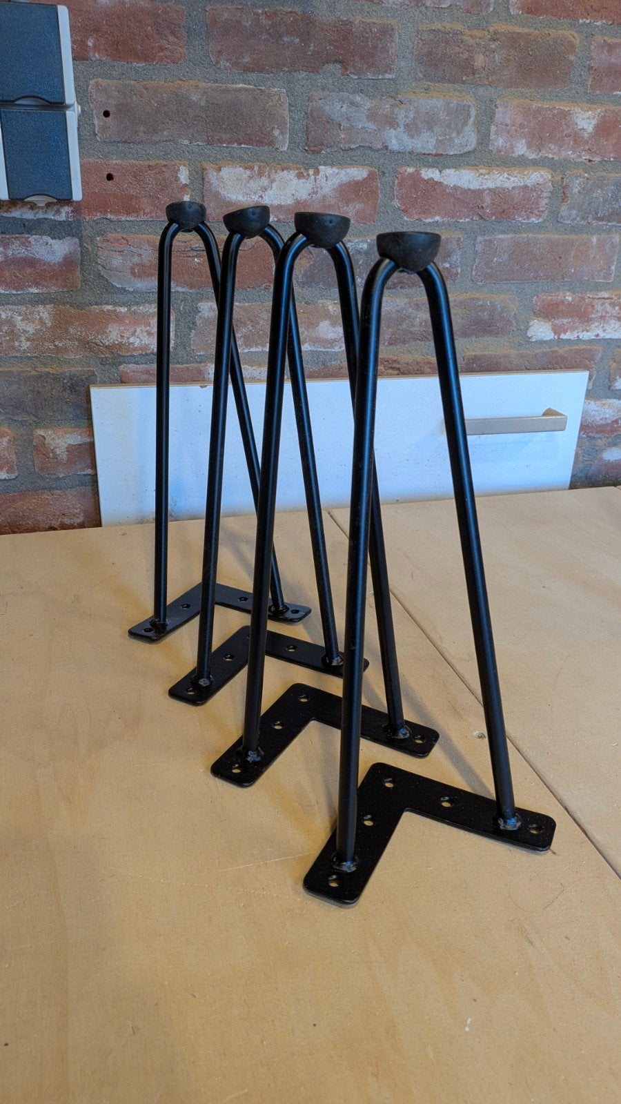 Nieuwe zwarte meubelpoten 30 cm (4 stuks), Ophalen, Tafelpoot, Minder dan 50 cm, Rond