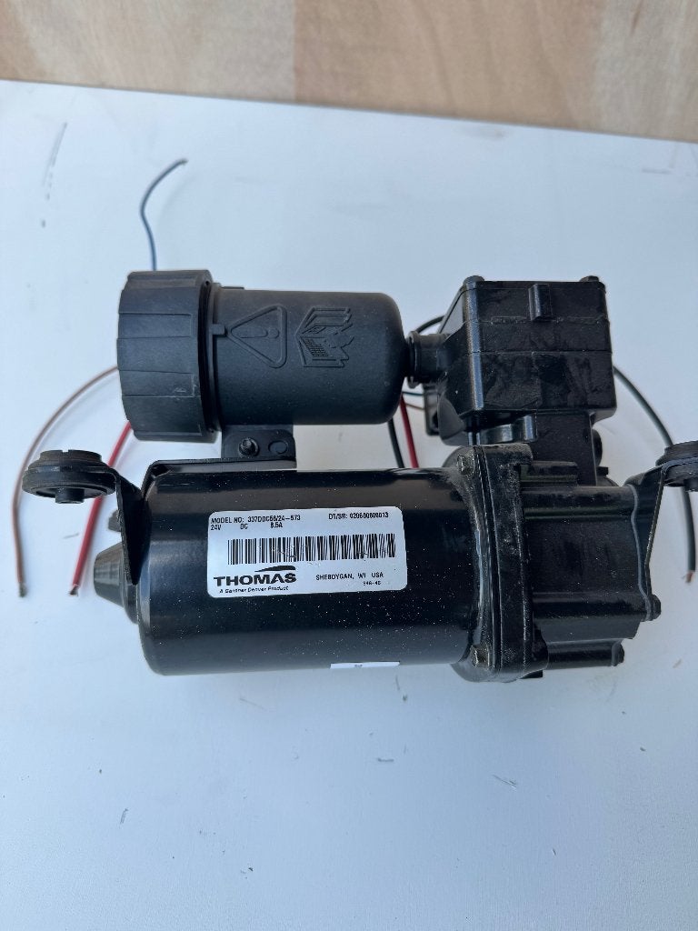 Thomas compressor 24V, Ophalen of Verzenden, Zo goed als nieuw