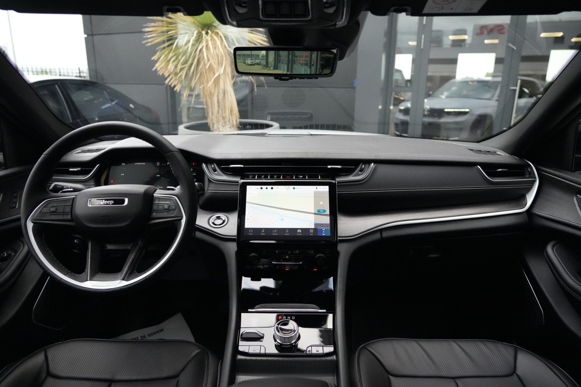 Jeep Grand Cherokee 2.0 Limited 4xe 381pk Panoramadak/Stoelv, Auto's, Jeep, Automaat, Zwart, 4 cilinders, 38 km/l