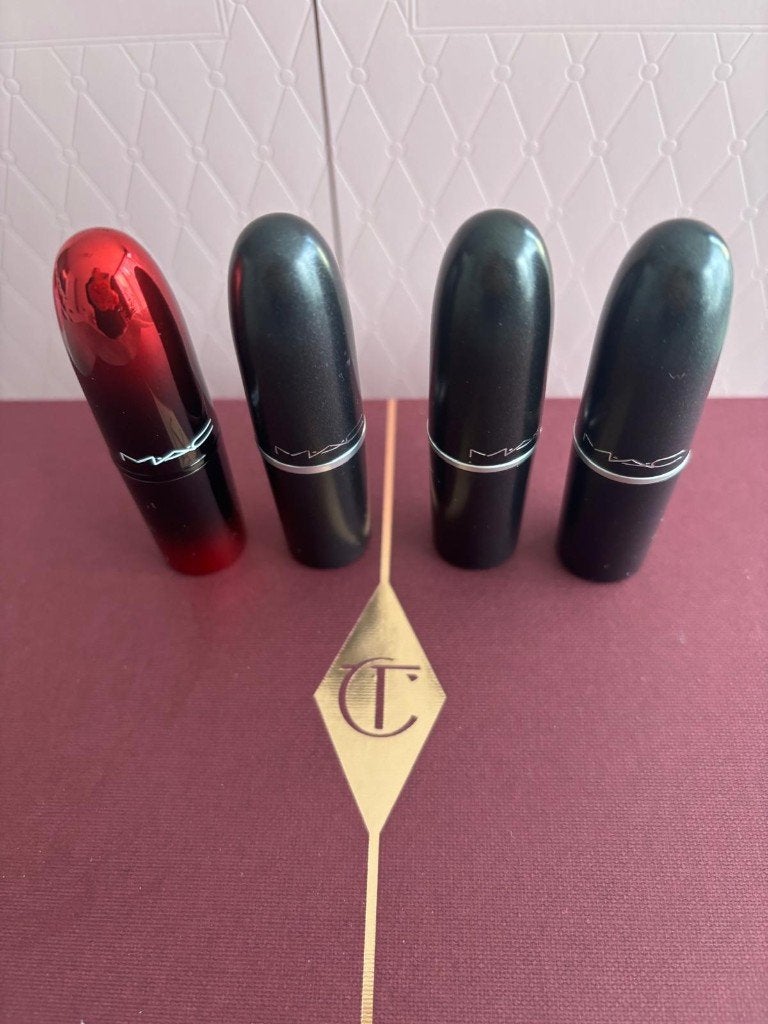 4 x MAC Lipstick Ruby Woo Mocha You’re My Flame Effortless, Nieuw, Ophalen of Verzenden, Make-up, Overige kleuren