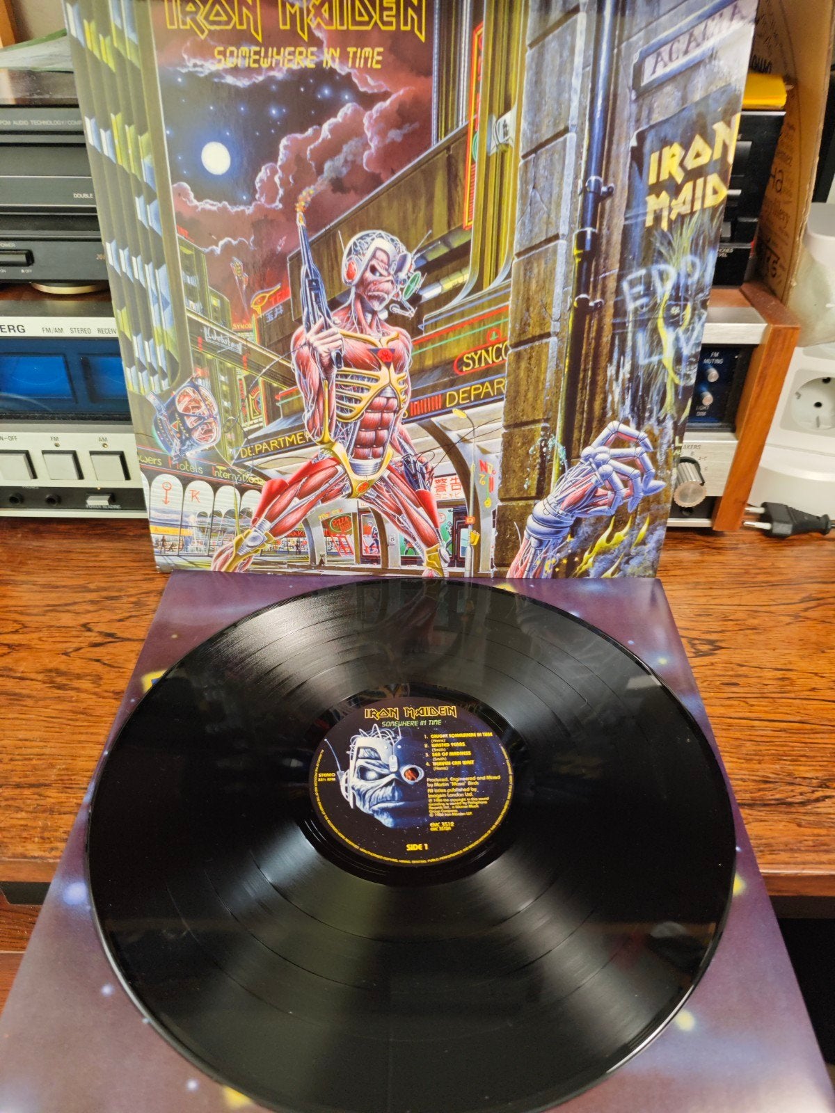 Iron Maiden - Somewhere in Time LP, Gebruikt, Originele persing, 1980 - 1989, Ophalen of Verzenden