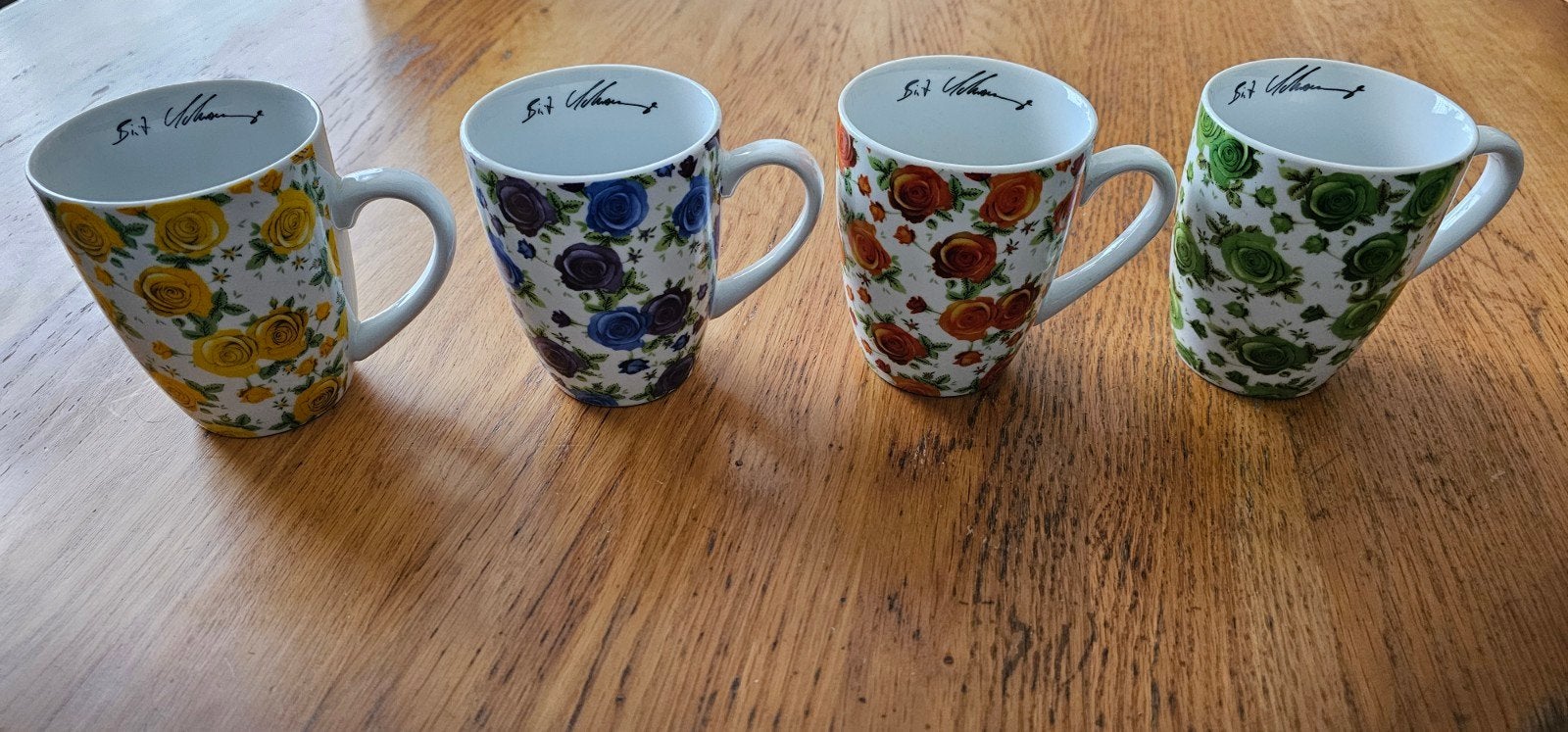 4x Bloemen mokken met handtekening, Huis en Inrichting, Ophalen of Verzenden