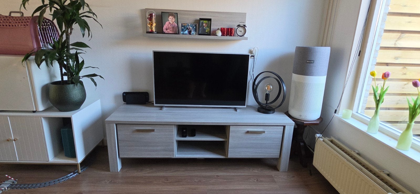 Mooie TV-kast + vitrinekast Leen Bakker – grijs eiken, Ophalen, Gebruikt, Minder dan 100 cm, 25 tot 50 cm
