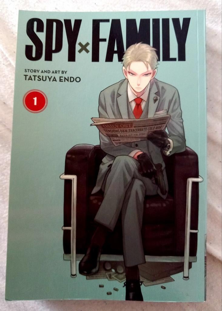 Spy x Family Volume 1, Boeken, Eén stripboek, Ophalen of Verzenden, Zo goed als nieuw, Tatsuya Endo