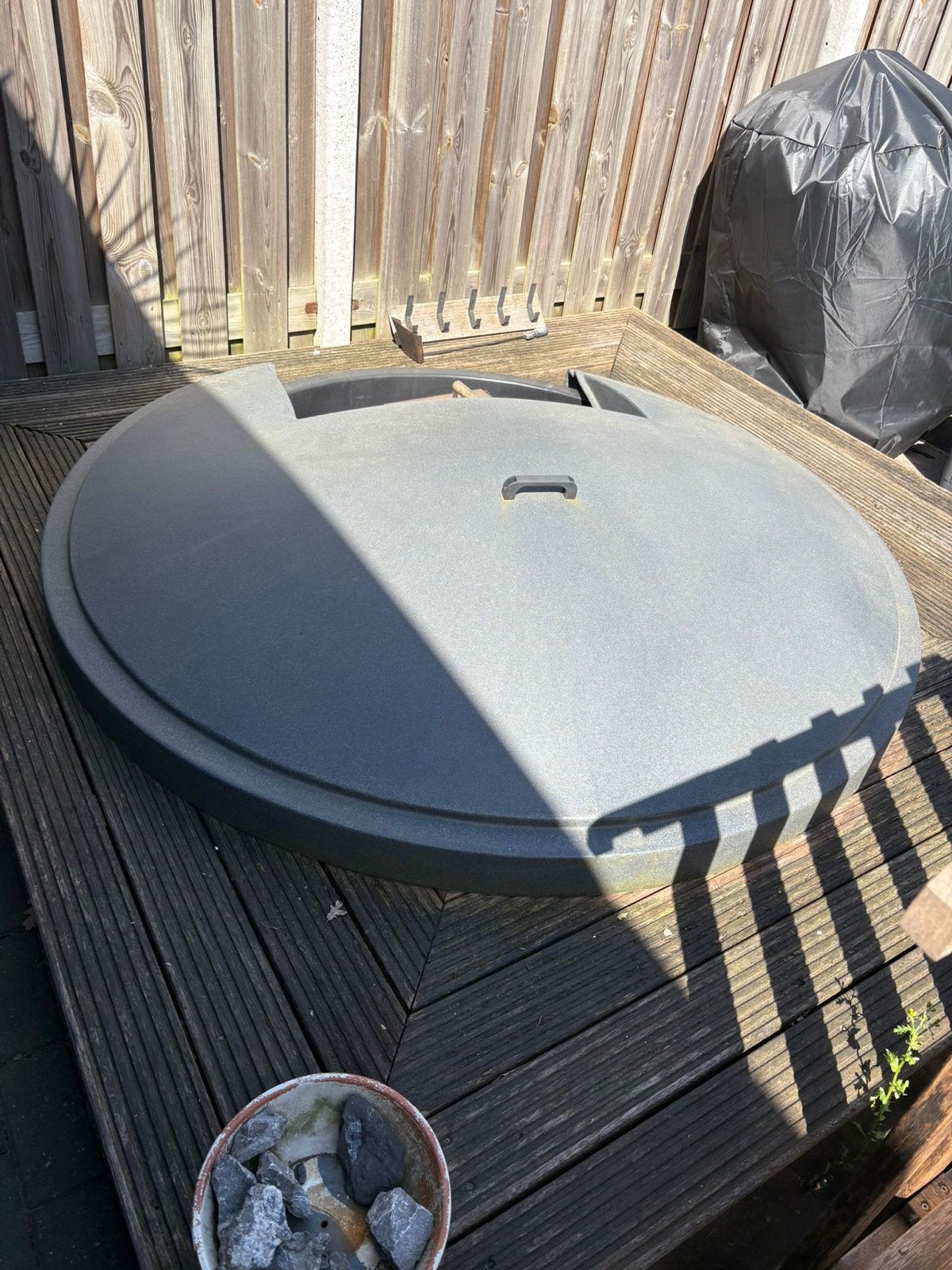 Hottub met kachel - Geniet van een warme duik!, Ophalen, Gebruikt, Afdekzeil, Inbouw
