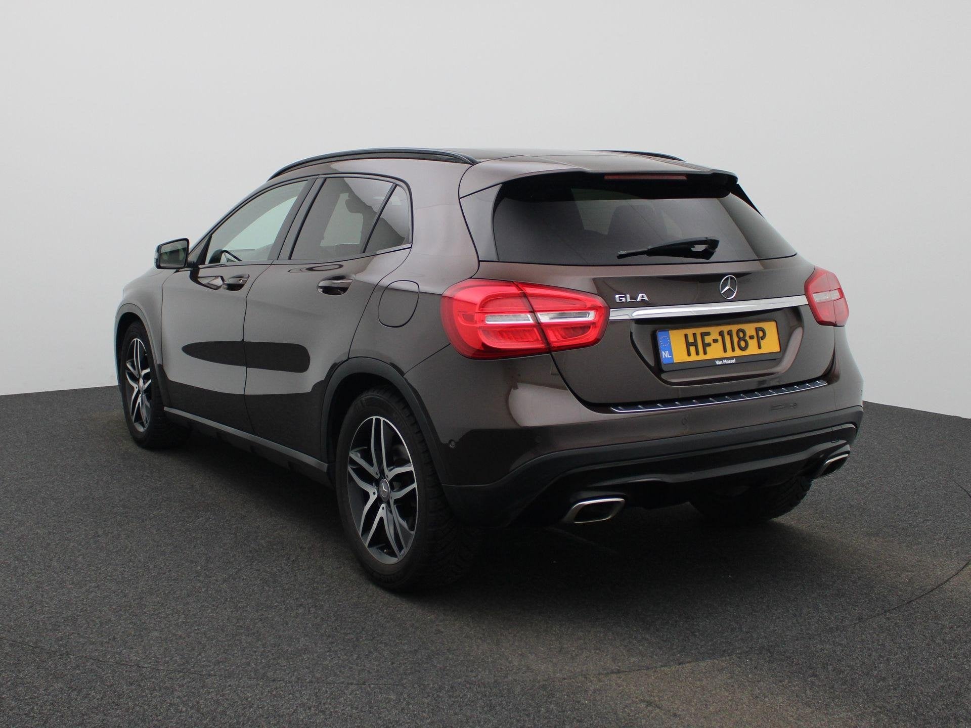Mercedes-Benz GLA-klasse 180 Ambition | Automaat | Navigatie, Auto's, 12 maanden, 4 cilinders, Leder en Stof, 122 pk