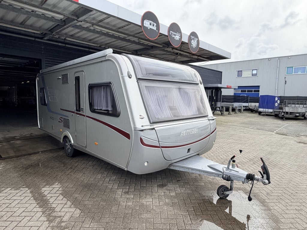 Eriba Nova S 545 Panorama raam Mover LUXE, Rondzit, Bedrijf, 6 tot 7 meter, Eriba
