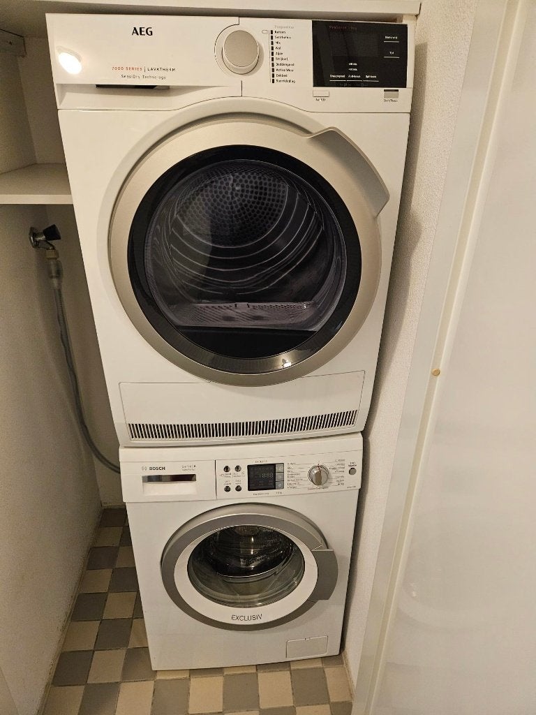 Wasmachine Bosch, Ophalen, Zo goed als nieuw, 1200 tot 1600 toeren, 85 tot 90 cm