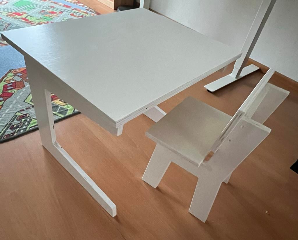 Kinderbureau en stoel set - Wit Pine Multiplex, Ophalen, Gebruikt, Tafel(s) en Stoel(en)