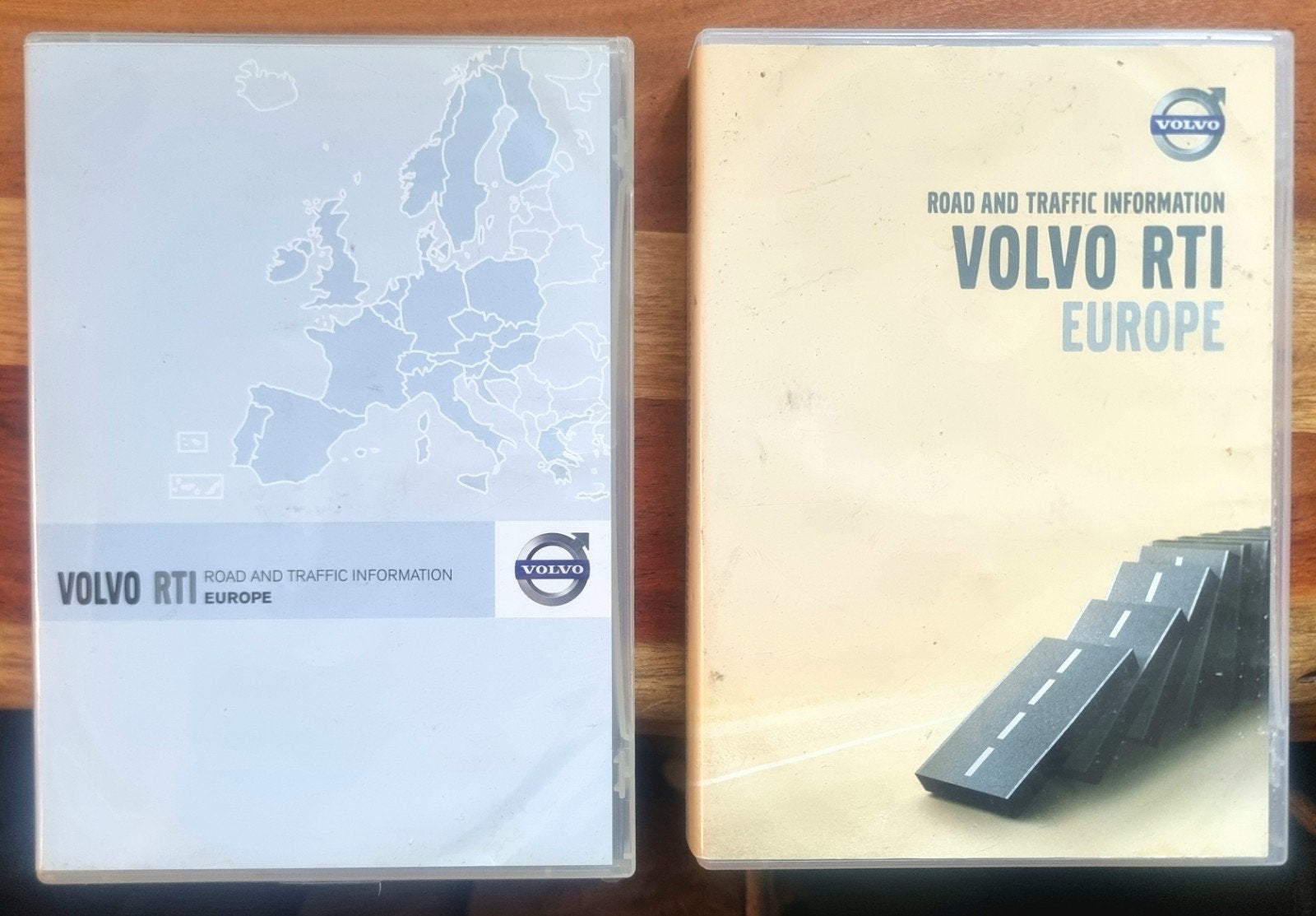 Navigatie set voor Volvo (2 sets beschikbaar), Auto diversen, Ophalen of Verzenden