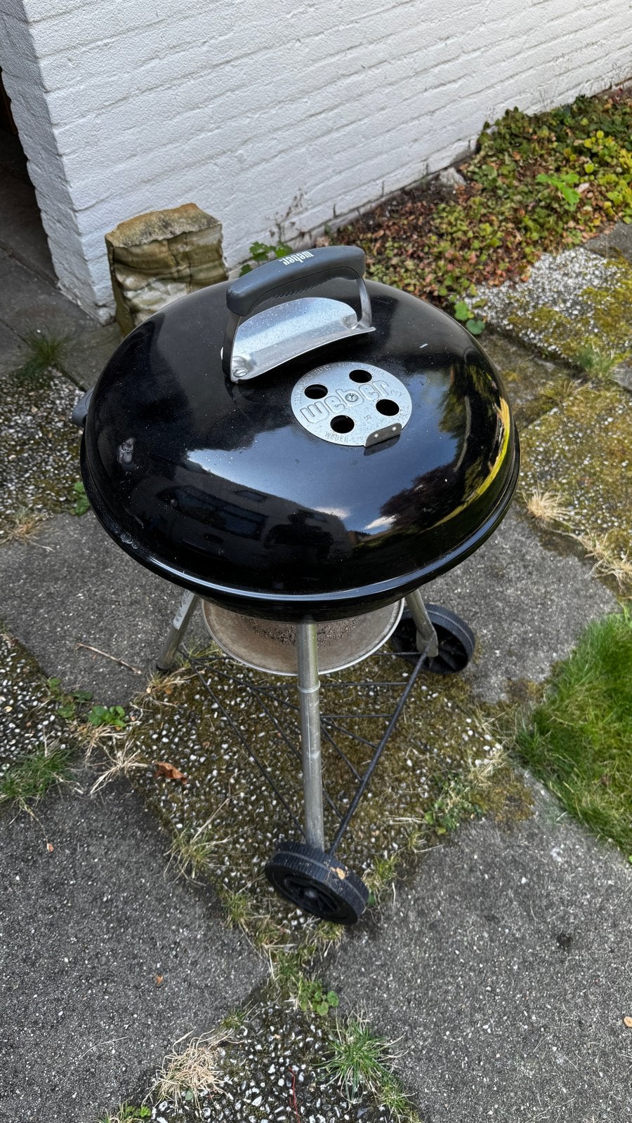 Gebruikte Weber Barbecue - Compact en Functioneel, Tuin en Terras, Houtskoolbarbecues, Gebruikt, Ophalen
