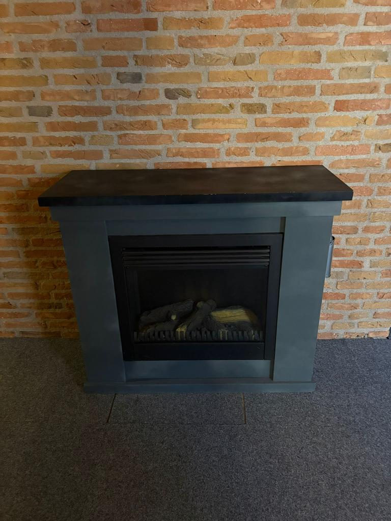 Open haard grijs met zwart, Ophalen, Zo goed als nieuw, Vrijstaande haard, Elektrische haard