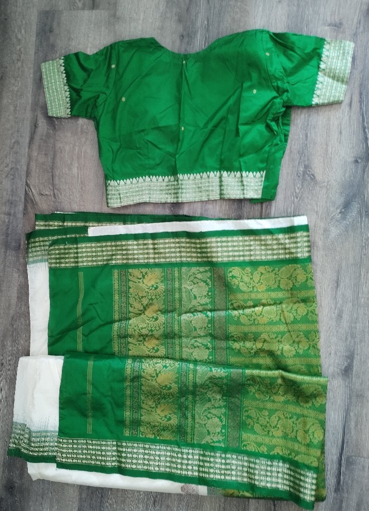 Mooie indiase sari maat top S, Kleding | Dames, Overige typen, Ophalen of Verzenden, Zo goed als nieuw, Maat 36 (S)