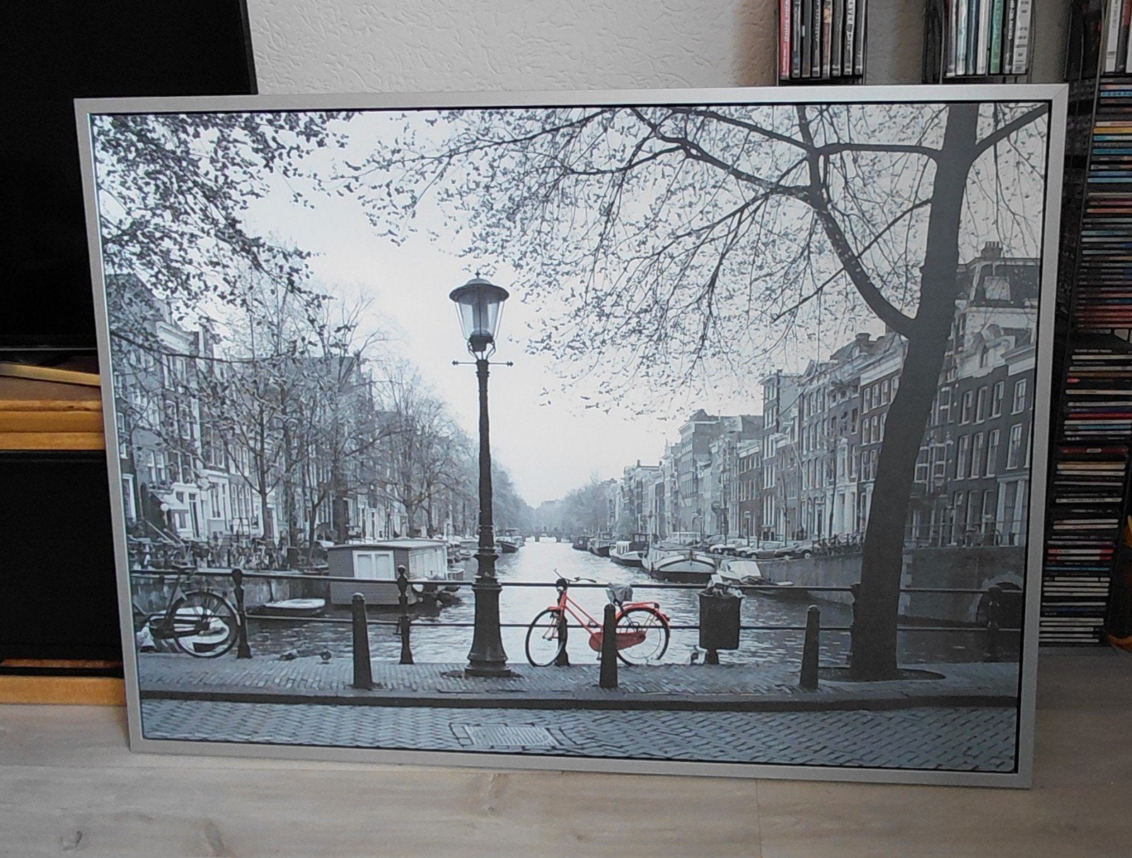 IKEA VILSHULT Schilderij Amsterdam Gracht met Rode Fiets, Ophalen of Verzenden