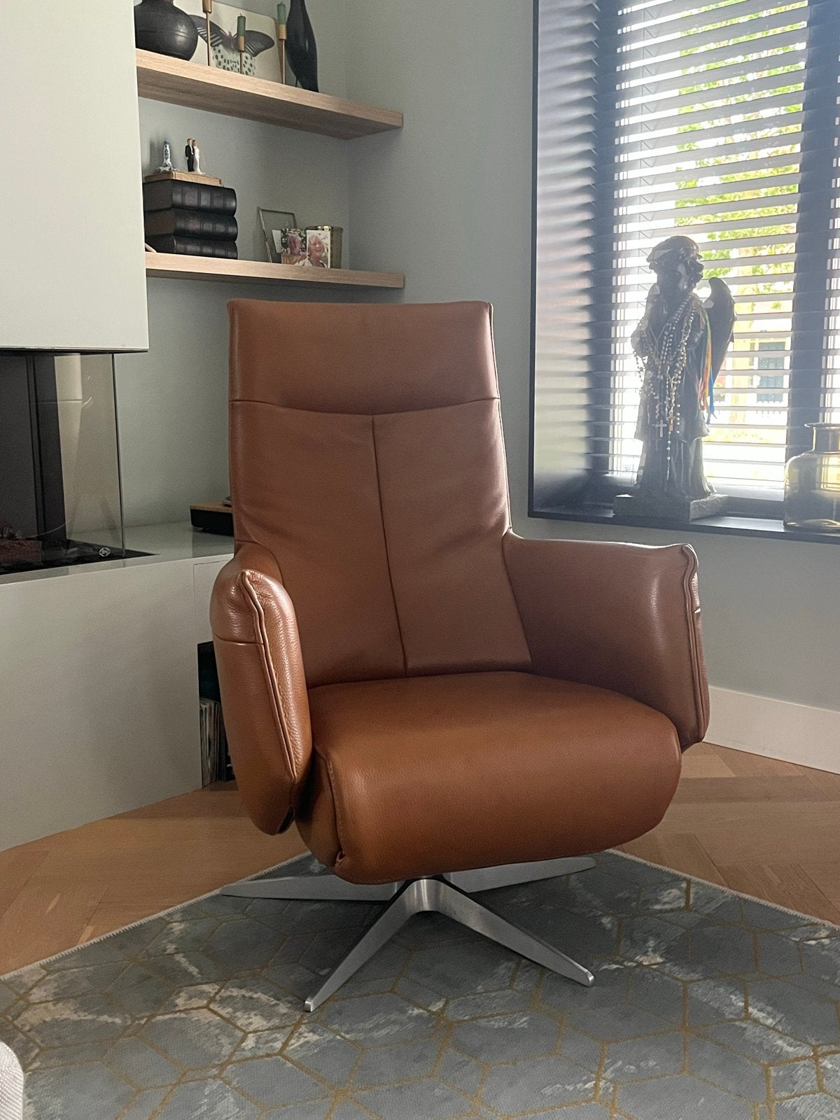 Lederen Relaxfauteuil - Cognacbruin met Draaivoet, Huis en Inrichting, Ophalen, Bruin, Leer, Zo goed als nieuw
