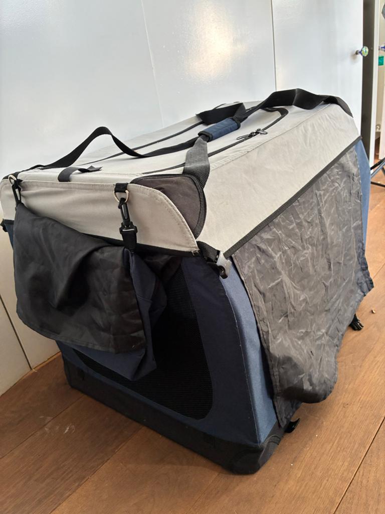 Honden reisbench 70x40x50, Ophalen, Zo goed als nieuw