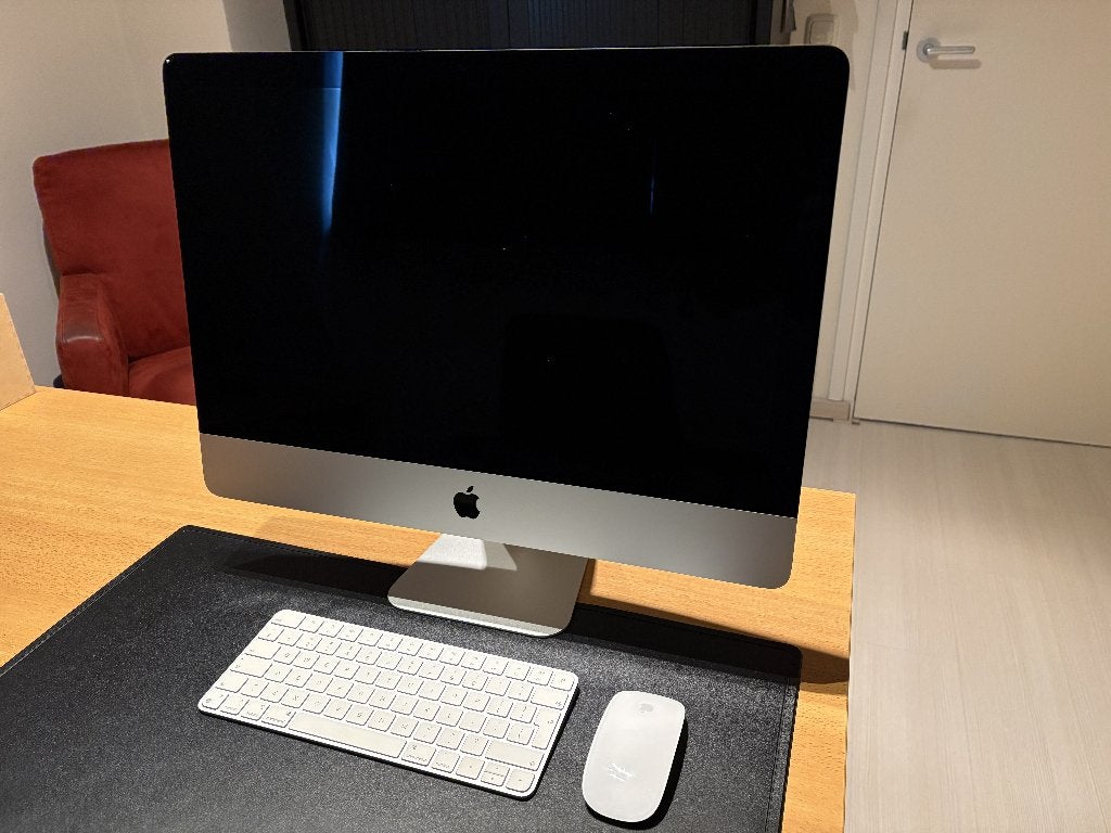 Apple iMac 21,5" Retina 4K (2019) incl magic keyboard+mouse, Computers en Software, Apple Desktops, Zo goed als nieuw, iMac, 3 tot 4 Ghz