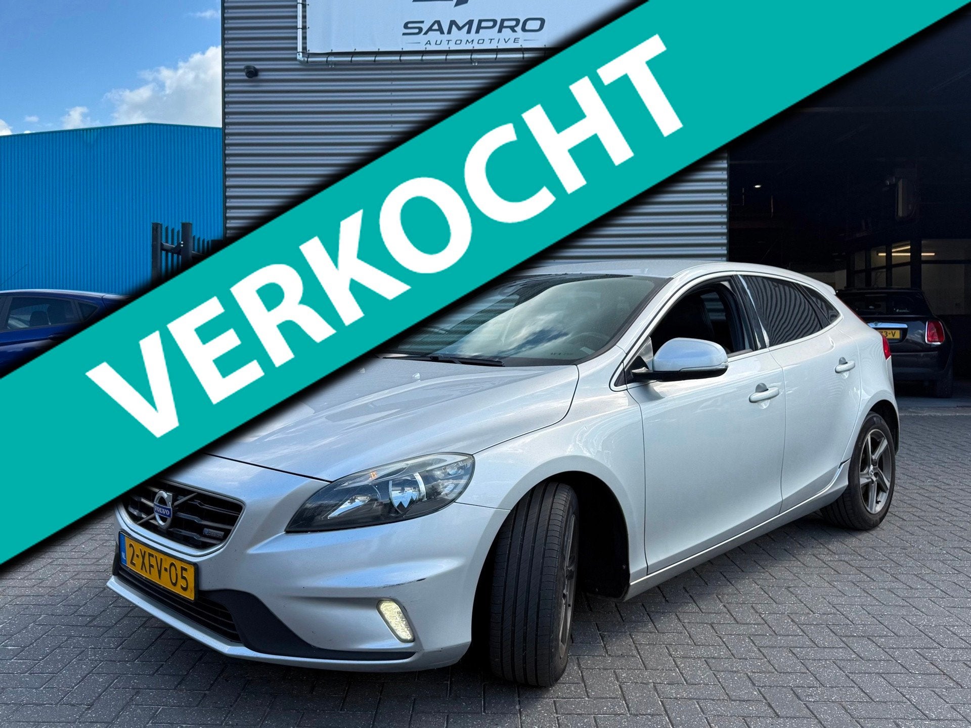 Volvo V40 2.0 D4 R-Design Business | EX BPM, Auto's, Voorwielaandrijving, Euro 5, Gebruikt, Bedrijf