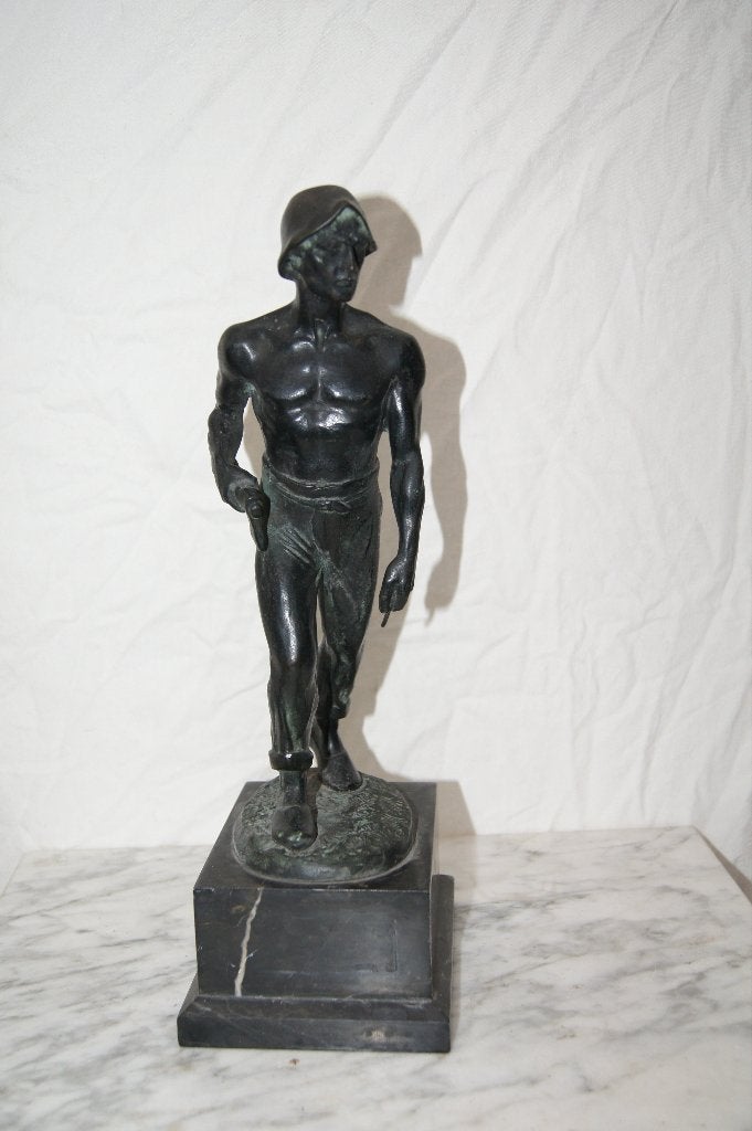 Bos arbeider op marmeren sokkel ( Iffland Franz tempelhof, Ophalen of Verzenden