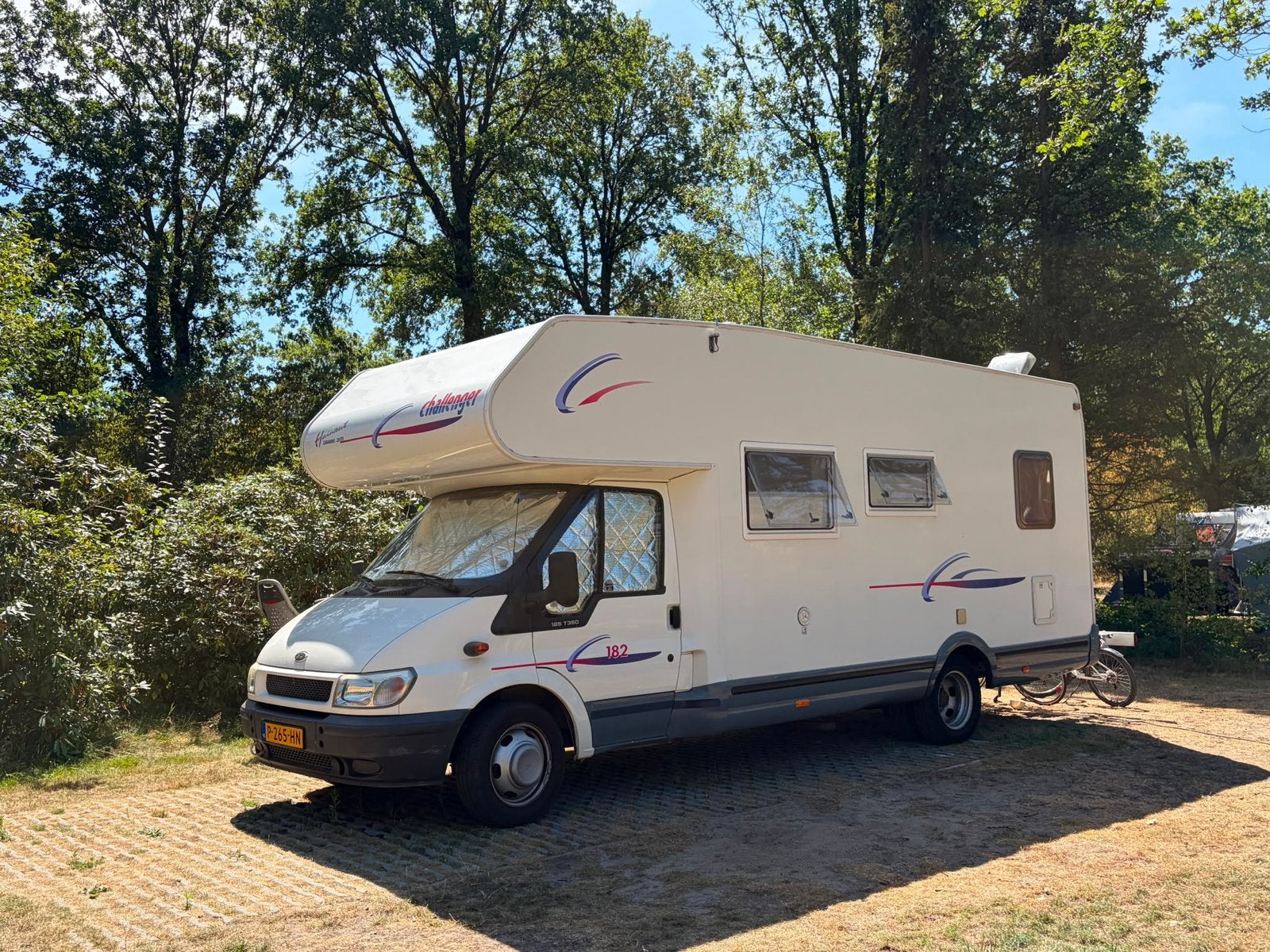 Ford Challenger alkoof camper - Ideaal voor gezinnen, Alkoof, Ringverwarming, Rookmelder, Ford