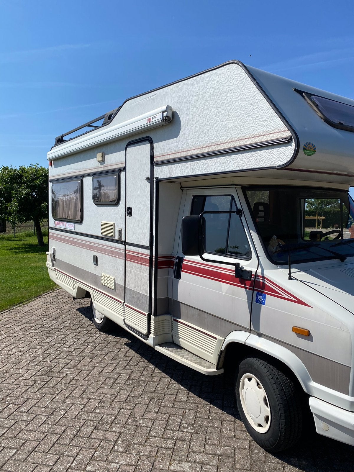 Lmc liberty 566 , fiat ducato 2,5 D, Caravans en Kamperen, Alkoof, Ringverwarming, Fiat, Koelkast