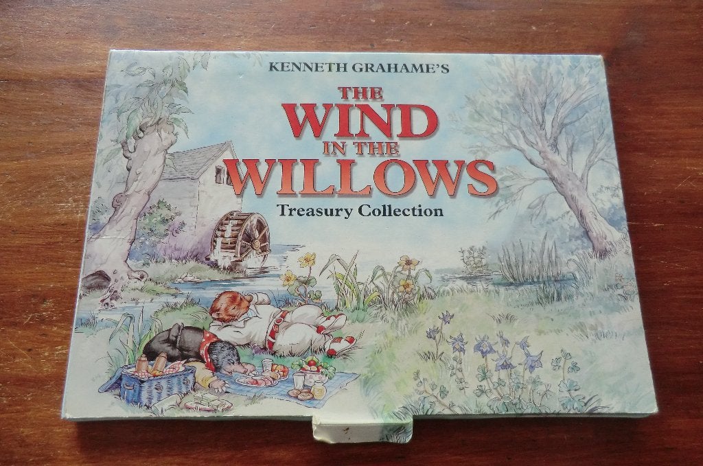 boek- Kenneth Grahame's The wind in the willows - Collection, Boeken, Ophalen of Verzenden, Gelezen, Sprookjes