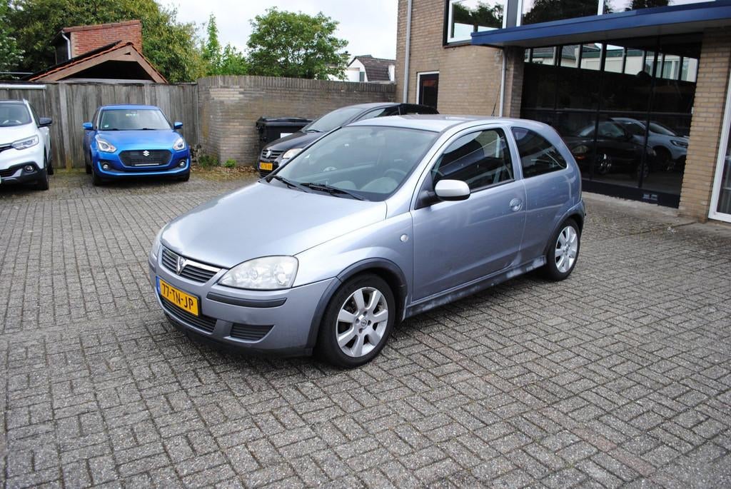 Opel Corsa 1.2-16V Silverline,NWE DISTRBUTIEKETTING., Auto's, Opel, Bedrijf, Te koop, Corsa, ABS, Airbags, Airconditioning, Centrale vergrendeling