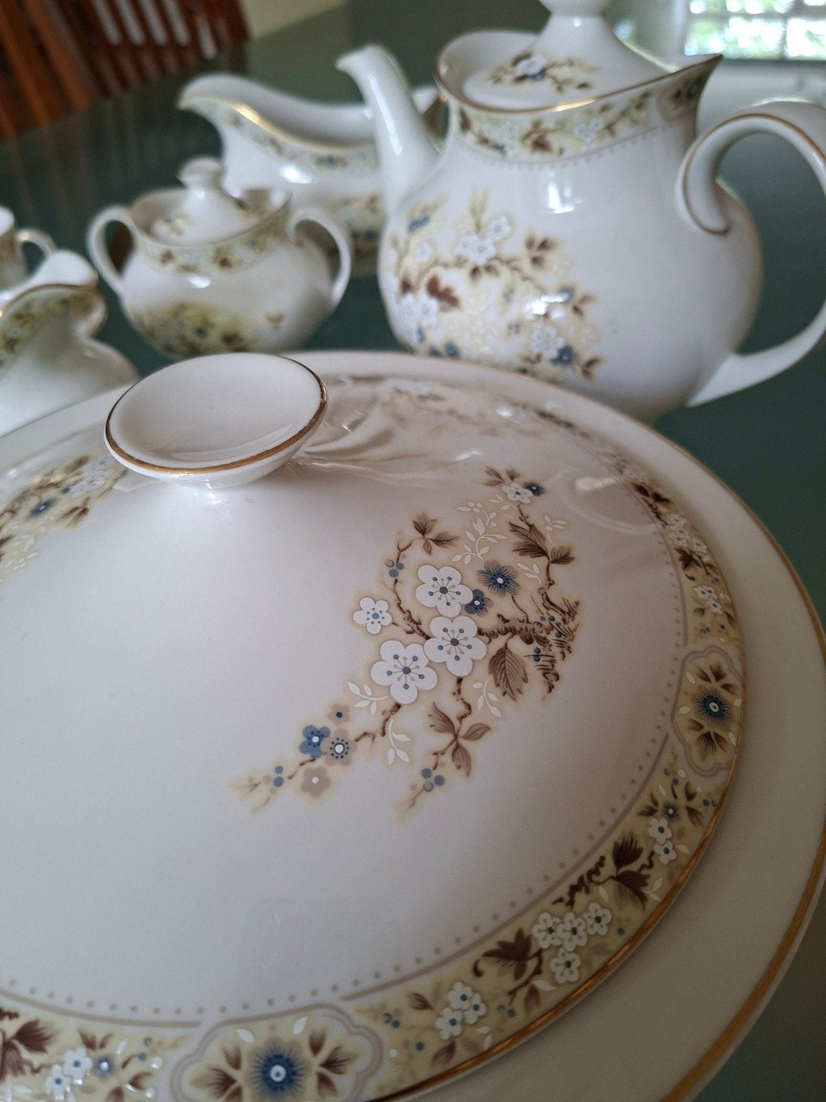 Compleet Royal Doulton Mandalay servies, gouden rand, Ophalen