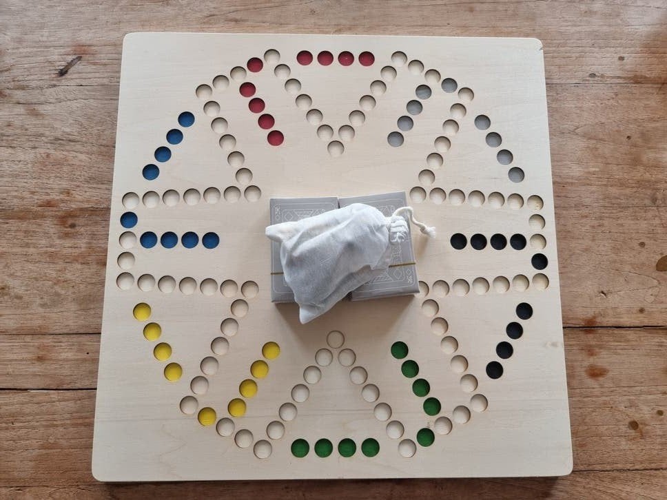 Nieuw dubbelzijdig houten Keezenbord voor 4 en 6 personen, Vijf spelers of meer, Ophalen, Nieuw