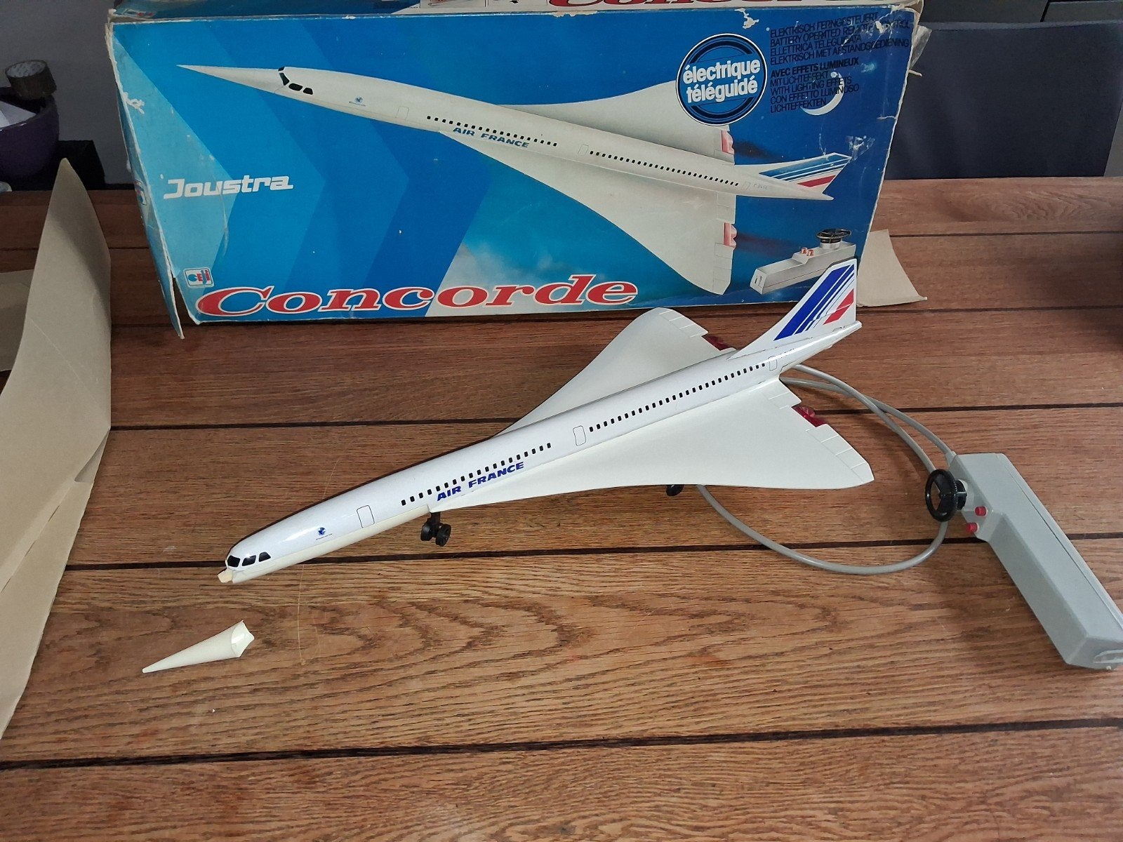 Vintage Joustra Concorde Vliegtuig met Afstandsbediening, Hobby en Vrije tijd, Ophalen of Verzenden