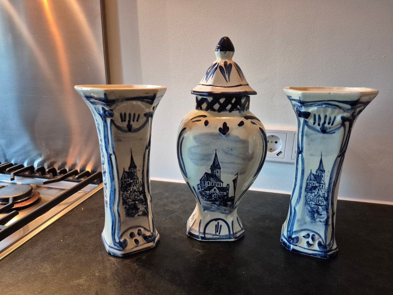 Delfts Blauw vazen en pot - Handgeschilderd, Ophalen of Verzenden