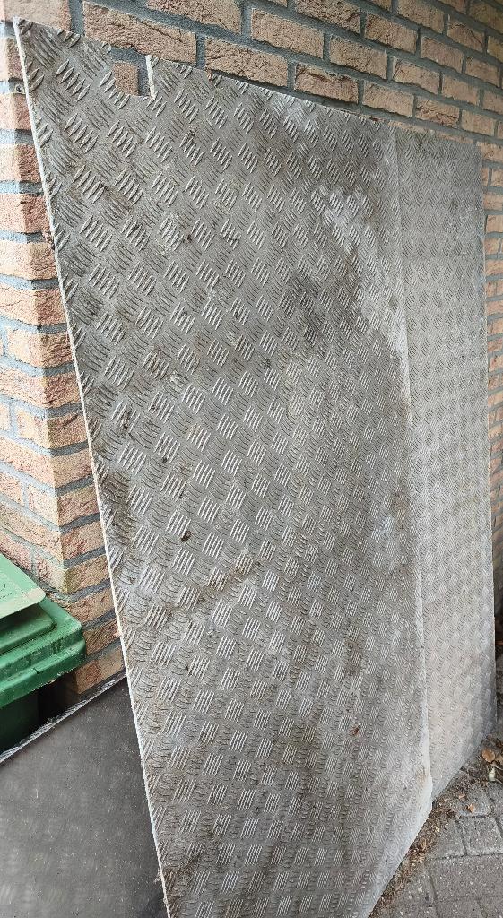 Traanplaat aluminium 185 x 75 cm dikte 7mm., Doe-het-zelf en Verbouw, Metalen, Ophalen, Gebruikt, Aluminium