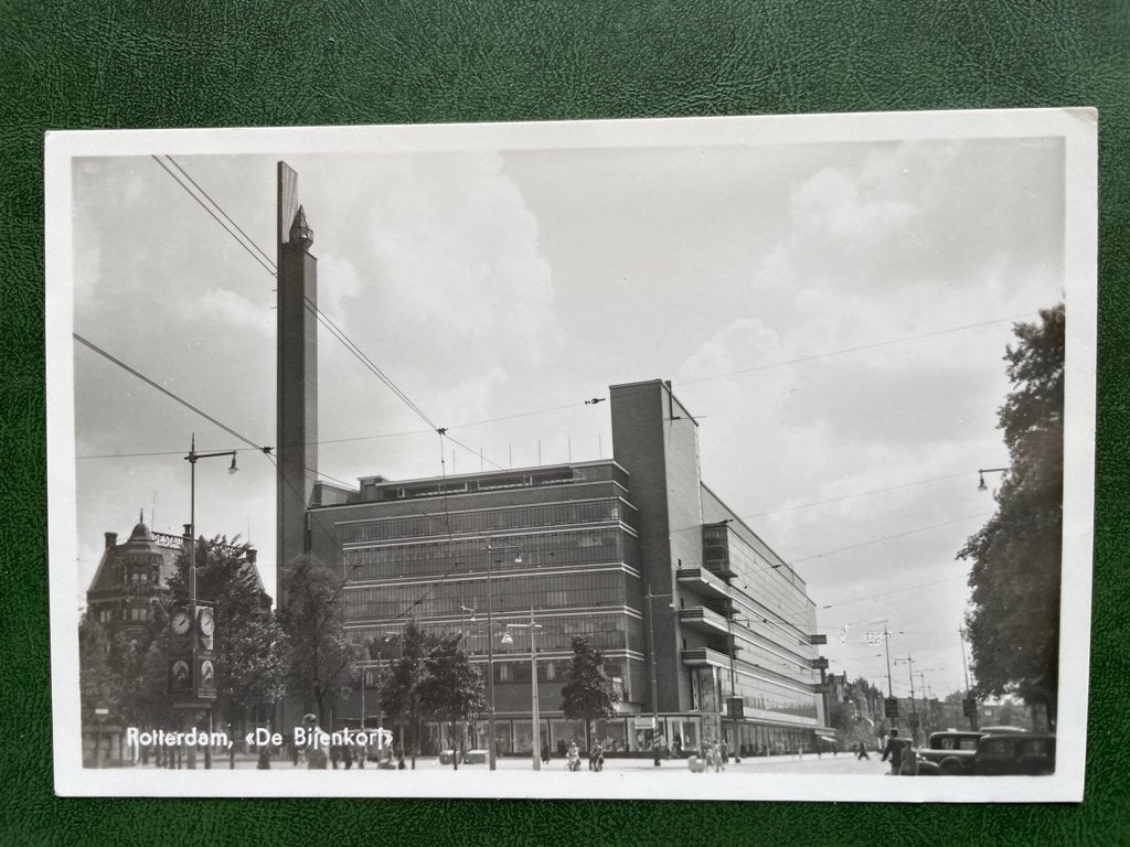 ansichtkaart van Rotterdam , De Bijenkorf., Verzamelen, Verzenden, 1940 tot 1960, Zuid-Holland