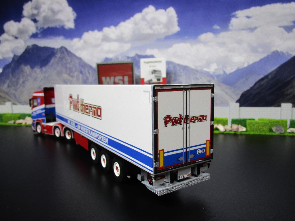 Wsi 01-3383 PWT Cargo , Scania S Normal CS20N, Hobby en Vrije tijd, Modelauto's | 1:50, Ophalen, Nieuw, Bus of Vrachtwagen, Wsi