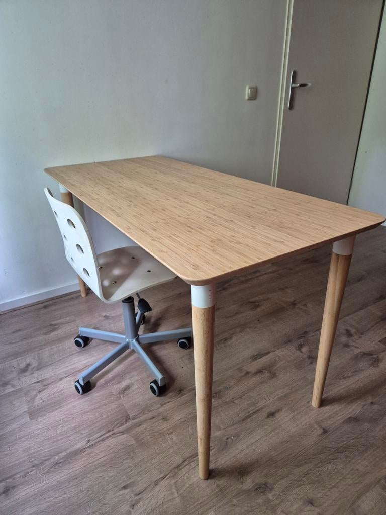 Mooi en goed bureau/tafel 180(l)x65(b)x73(h), Huis en Inrichting, Bureaus, Ophalen, Zo goed als nieuw