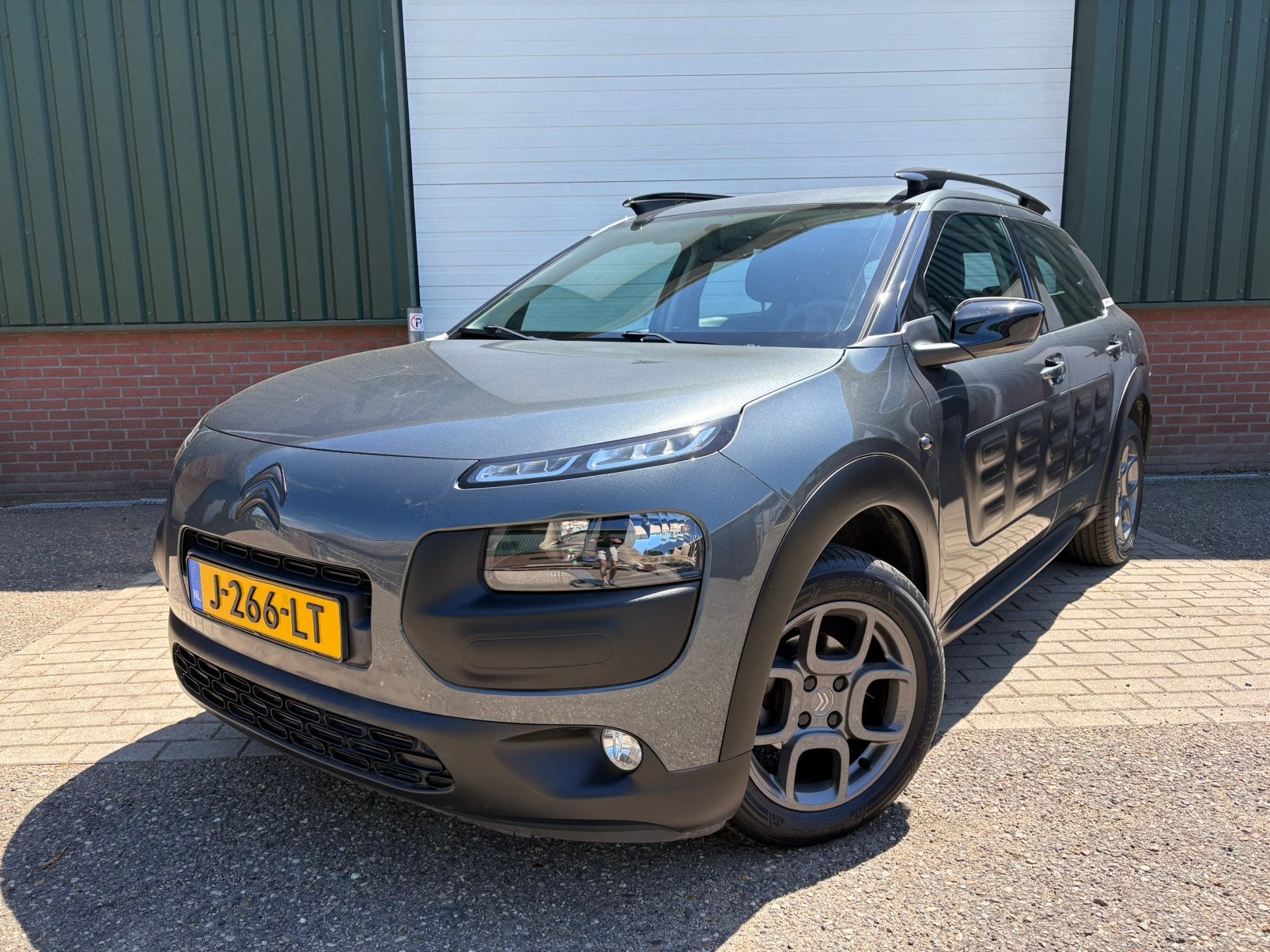 Citroën C4 Cactus AUTOMAAT | 2016 | NAVI/TREKHAAK/CRUIS, Stof, 725 kg, 31 €/maand, 23 km/l
