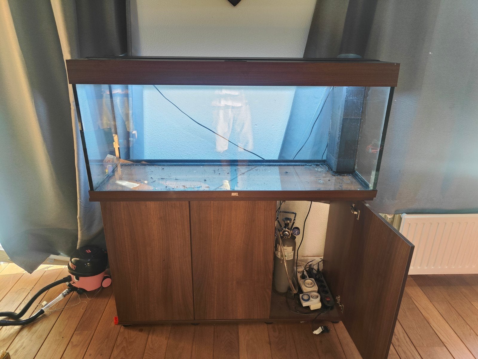 Mooie Jewel rio 240 L led + vele extra's, Dieren en Toebehoren, Vissen | Aquaria en Toebehoren, Ophalen, Zo goed als nieuw, Gevuld zoetwateraquarium