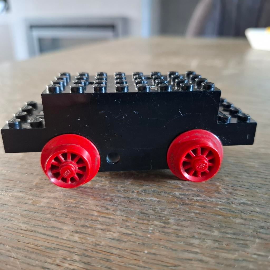 Lego Elektrische 4.5 volt treinmotor met spaakwielen, Ophalen of Verzenden, Gebruikt