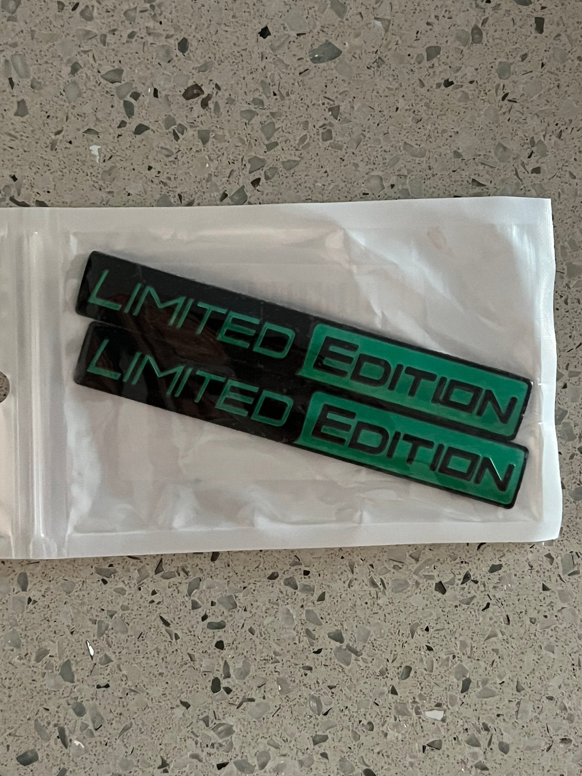 Sticker set / 2x Limited Edition zwart - groen