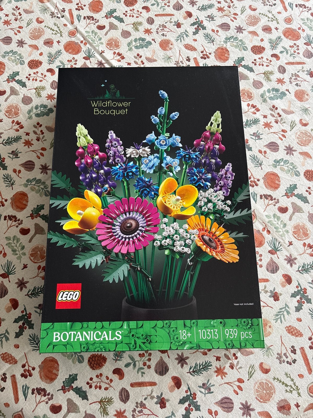Nieuw in doos: LEGO Botanicals Wilde Bloemen Boeket (10313), Overige thema's, Lego, Nieuw, Ophalen of Verzenden