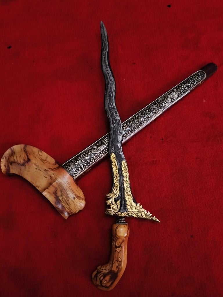 Antieke Keris Singo Barong 7 Luk Kinatah Goud Timoho SUV29, Wapen, Verzenden, Overige materialen, Indonesië