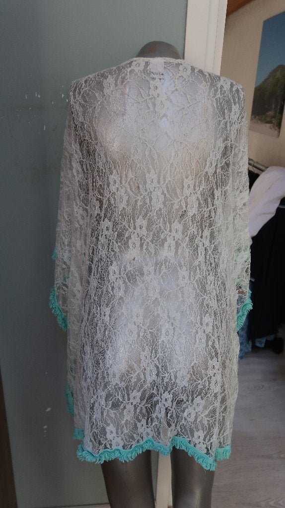 mooie wijde blouse wit turquise free size, Kleding | Dames, Wit, Maat 46/48 (XL) of groter, Ophalen of Verzenden, Zo goed als nieuw