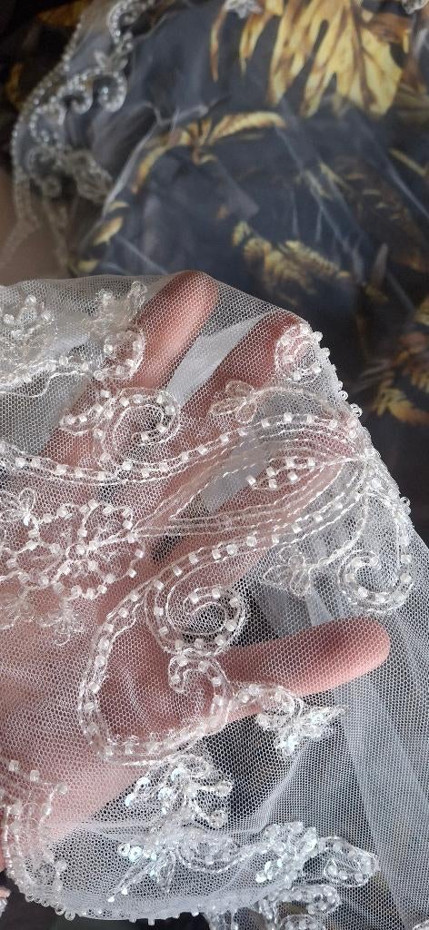 Bruidssluier, Ophalen of Verzenden, Zo goed als nieuw, Wit, Accessoires