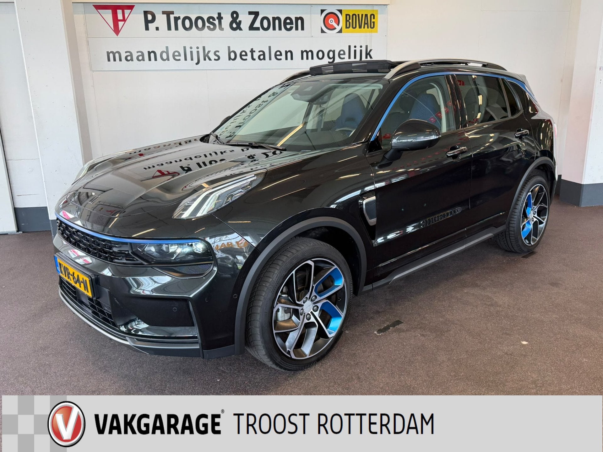 Lynk & Co 01 1.5 | Panoramadak | 360 Camera | Navigatie | Ap, Stof, 82 pk, Zwart, Plug-in hybride