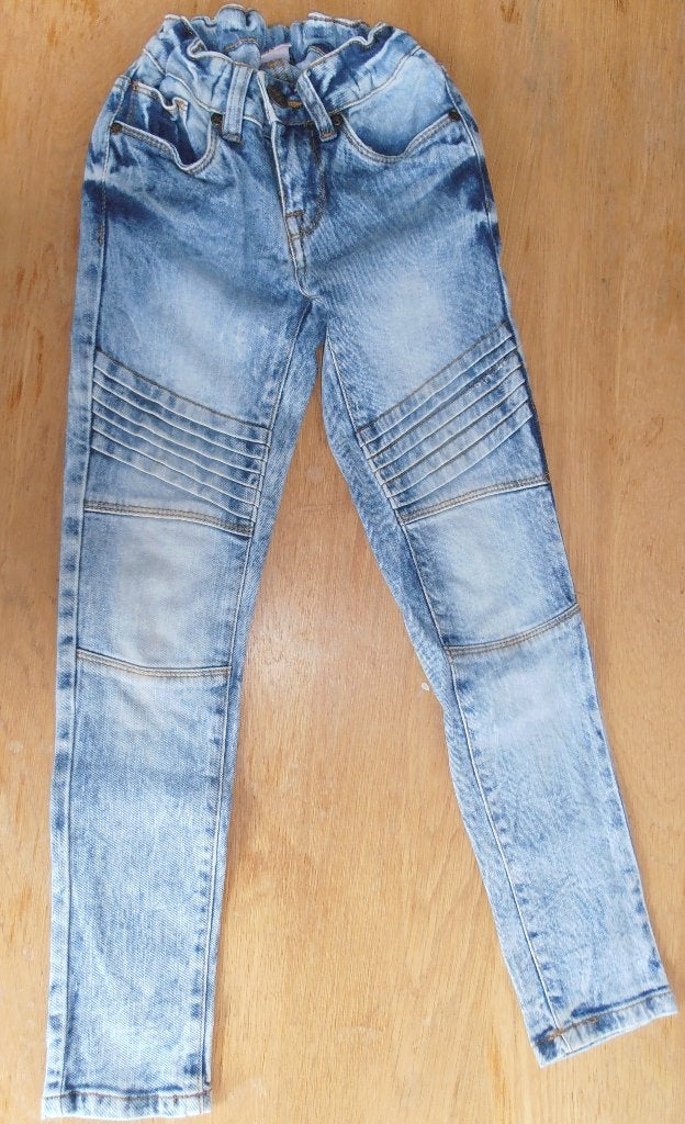spijkerbroek maaty 128, Ophalen of Verzenden, Zo goed als nieuw, Jongen, Broek