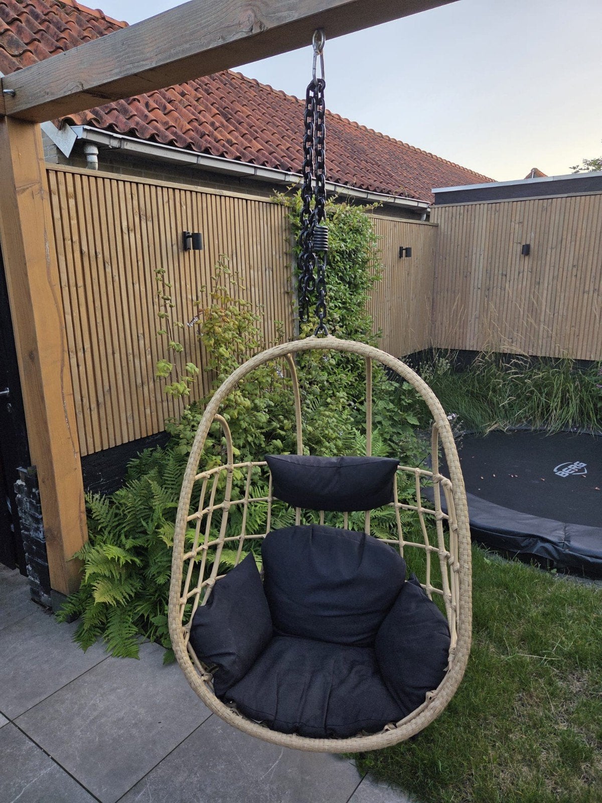 Hangstoel met zwarte ophangset, Ophalen, Gebruikt