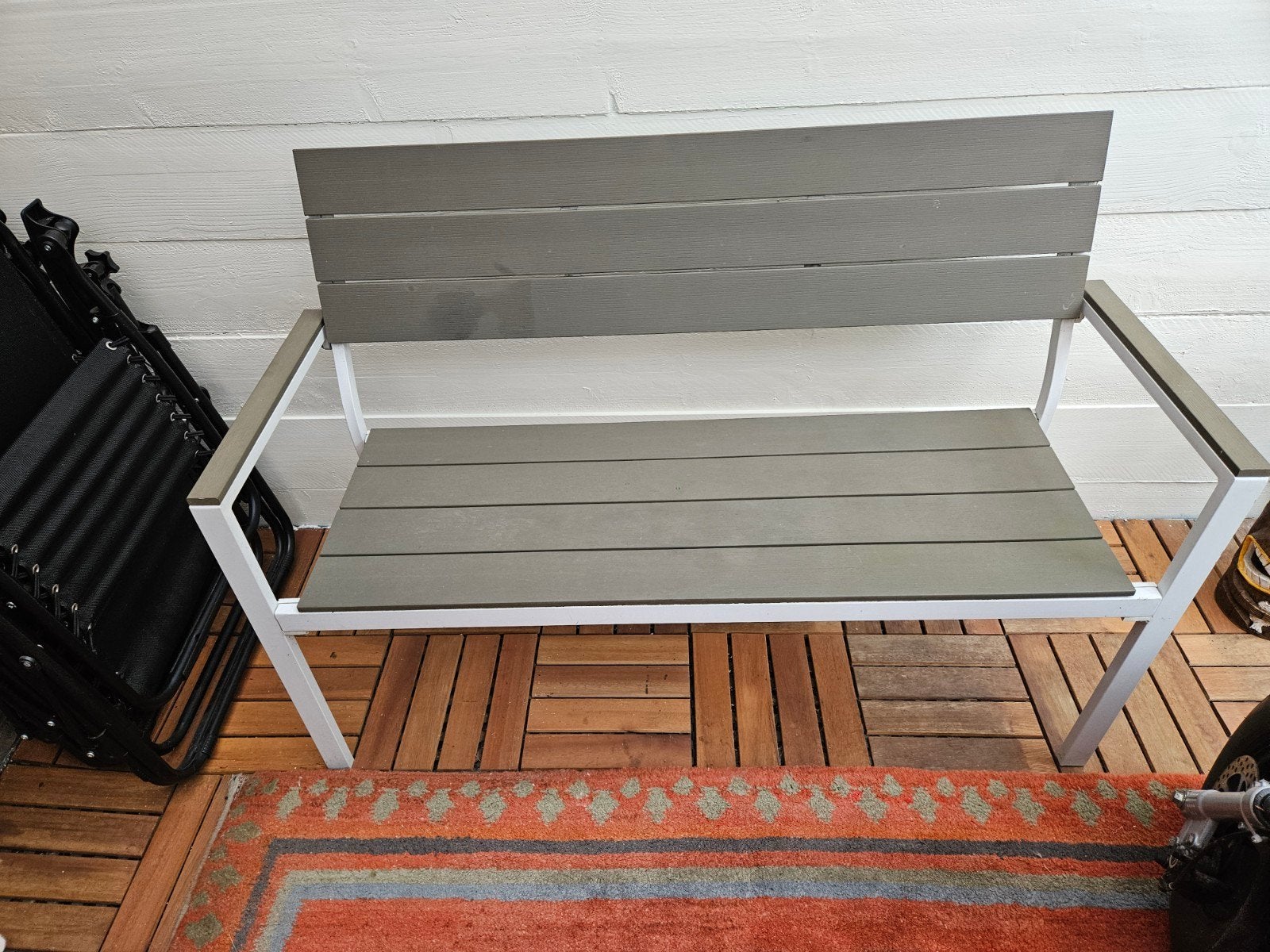 Tuinbank met lichte verkleuringen, Ophalen, Zo goed als nieuw, Overige materialen