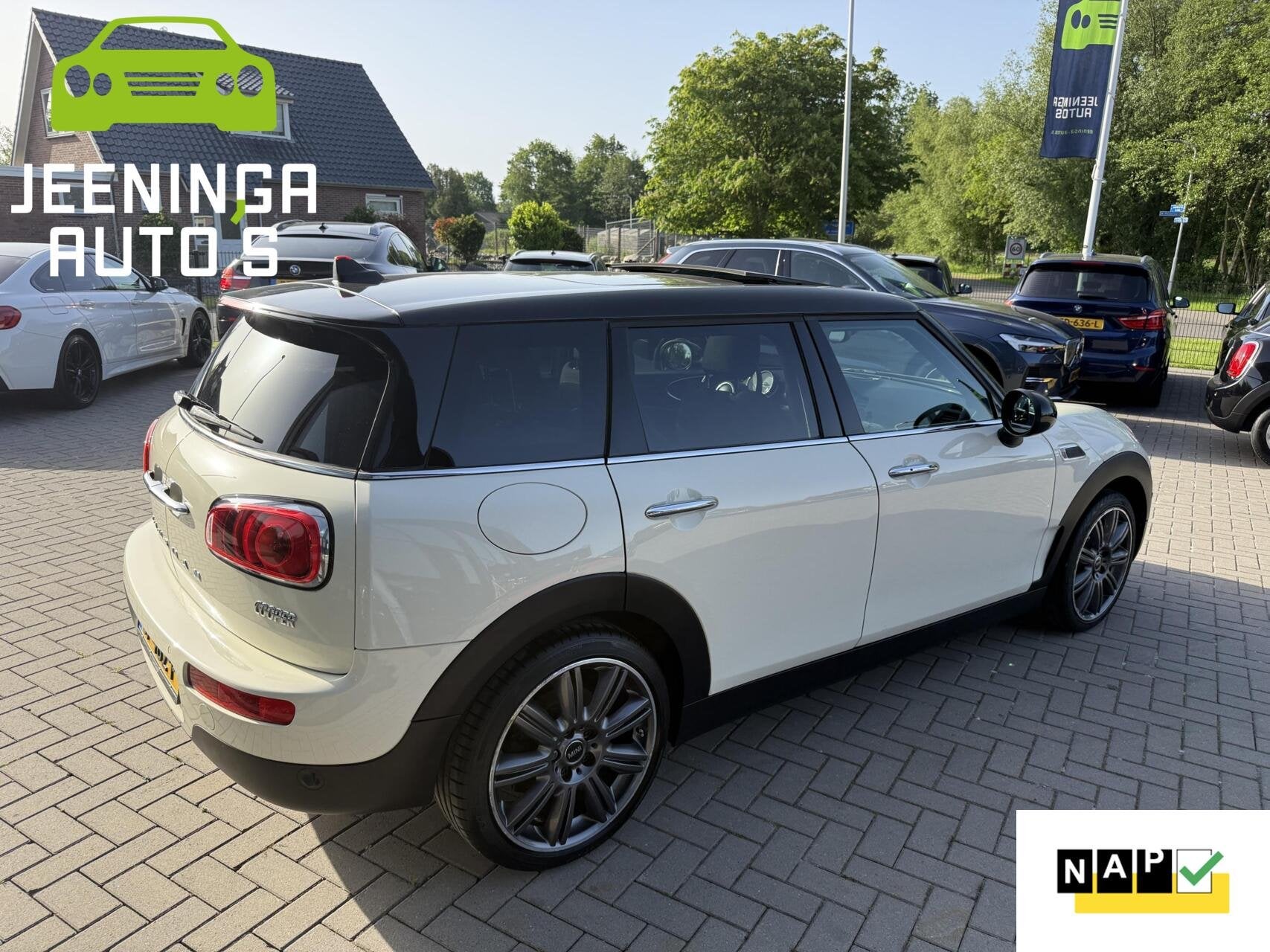 Mini Clubman 1.5 Cooper Chili Serious Business|Pano|Airco|NA, Auto's, Voorwielaandrijving, 136 pk, Gebruikt, Leder en Stof